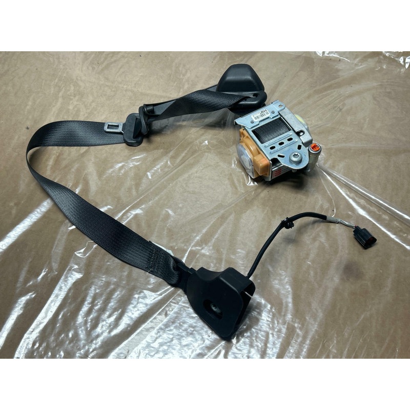 2013-14 Ford Mustang GT Front Right Passenger Seat Belt 232