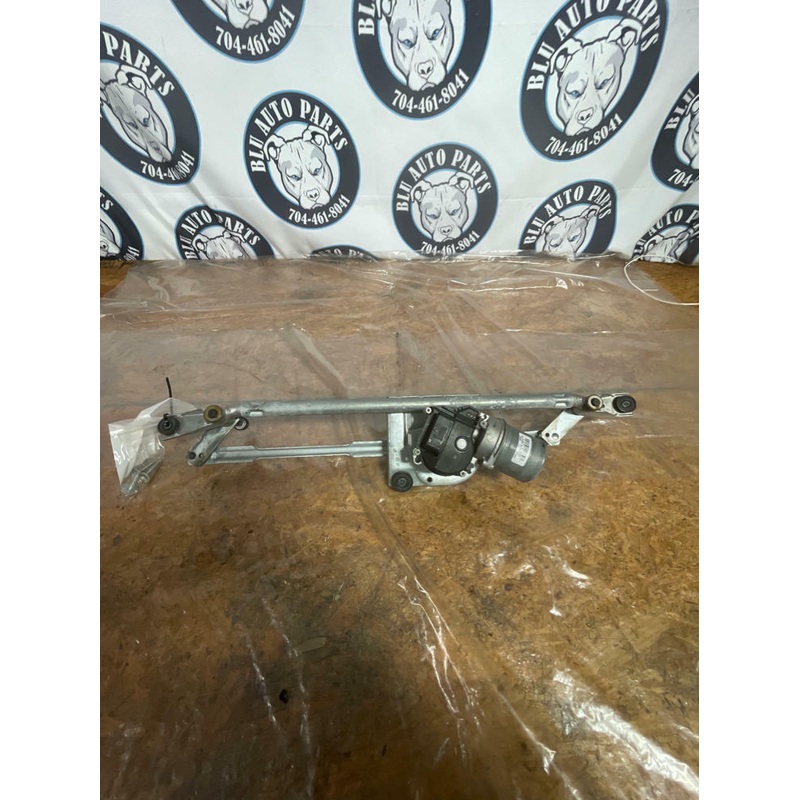 2013-14 Ford Mustang Wiper Motor Assembly 232