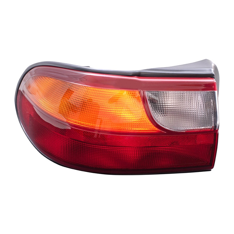 Brock Replacement Driver Side Tail Light Assembly with Circuit Board Quarter Mounted Compatible with 1997-2003 Malibu 15894727