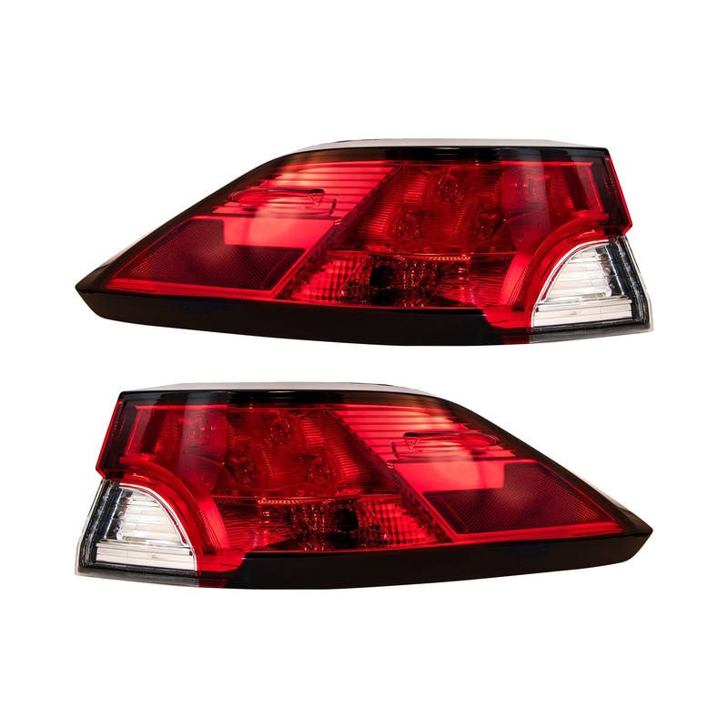 Bulb Type Combination Tail Light Assembly Body Mounted Set Driver Left Passenger Right For 2022-2024 Toyota Corolla Cross L/LE 2023-2025 Toyota Corolla Cross Hybrid S/SE